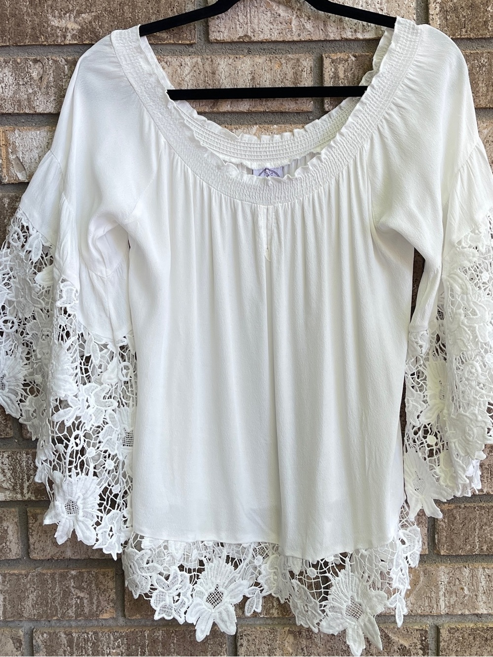 Muche & Muchette Flowy Romantic White Lace Bell Sleeve Boho Blouse O/S